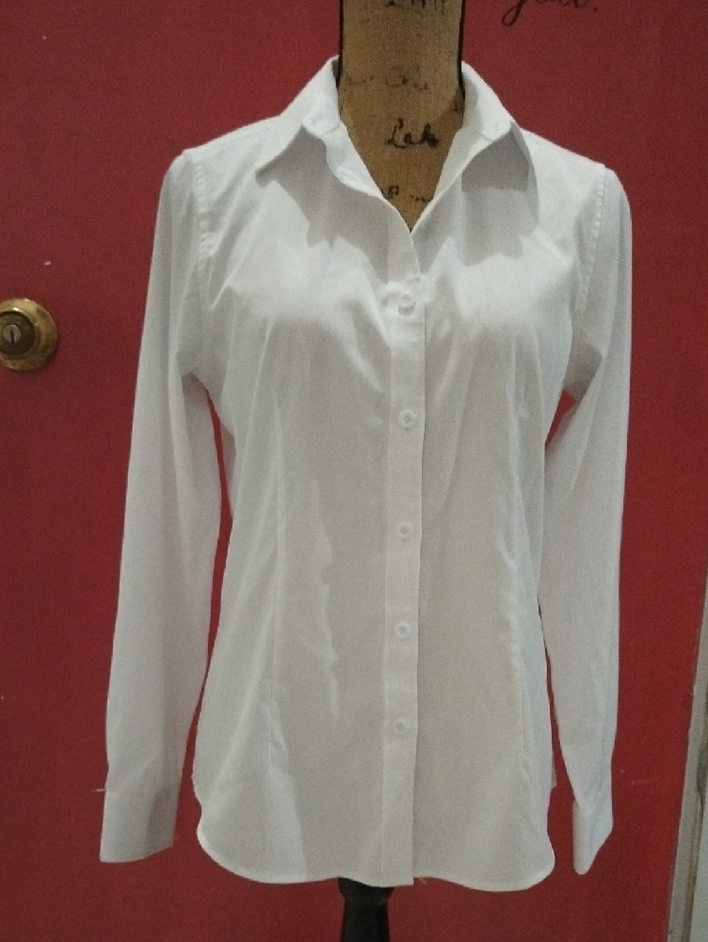 Designed In Italy.Women's White Long-Sleeve Button-Down Shirt - Tailored Collar